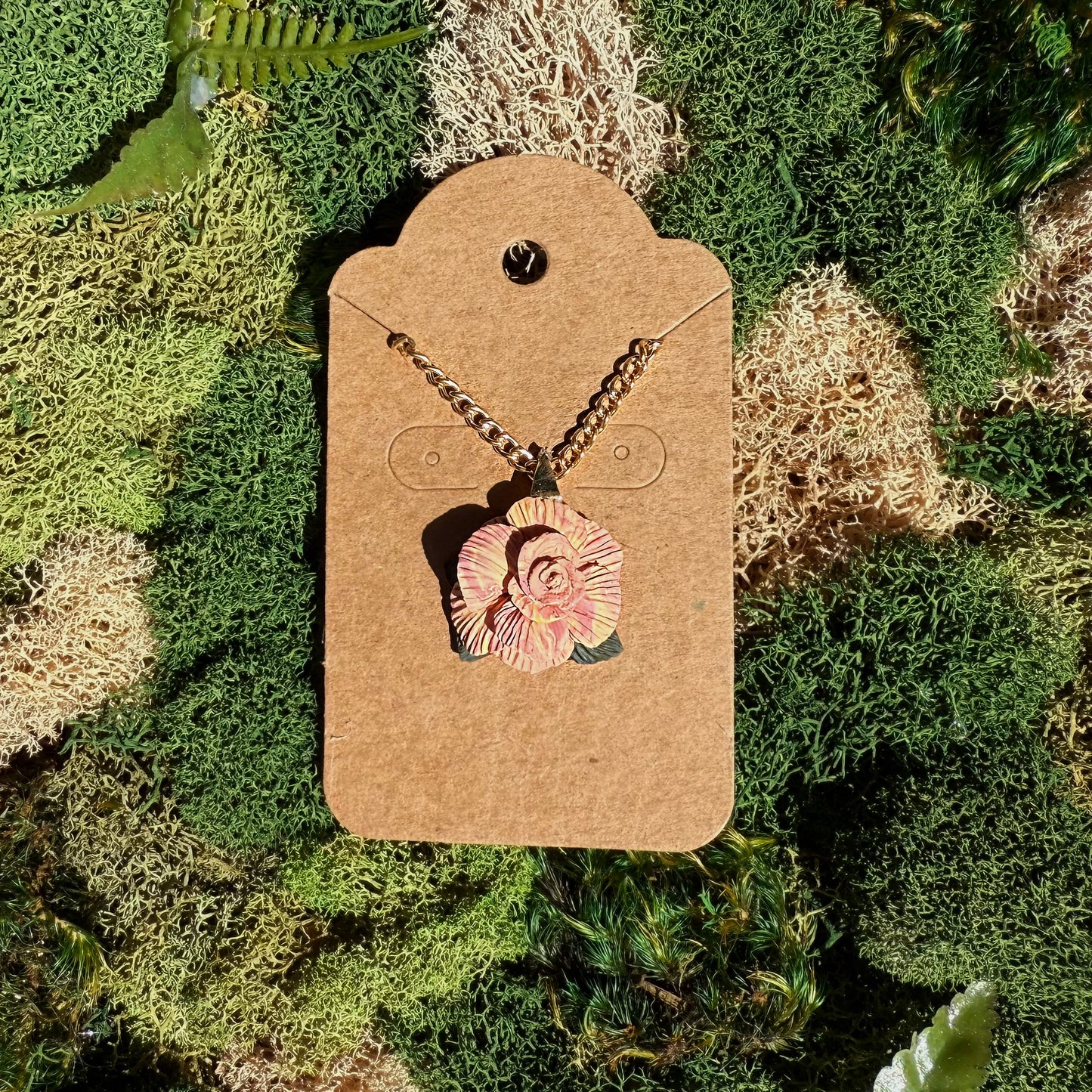 Pendant - Multicolor Rose